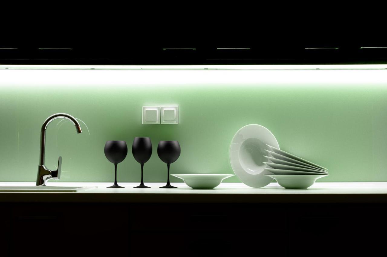 Blackhaus Apartments テッサロニキ エクステリア 写真