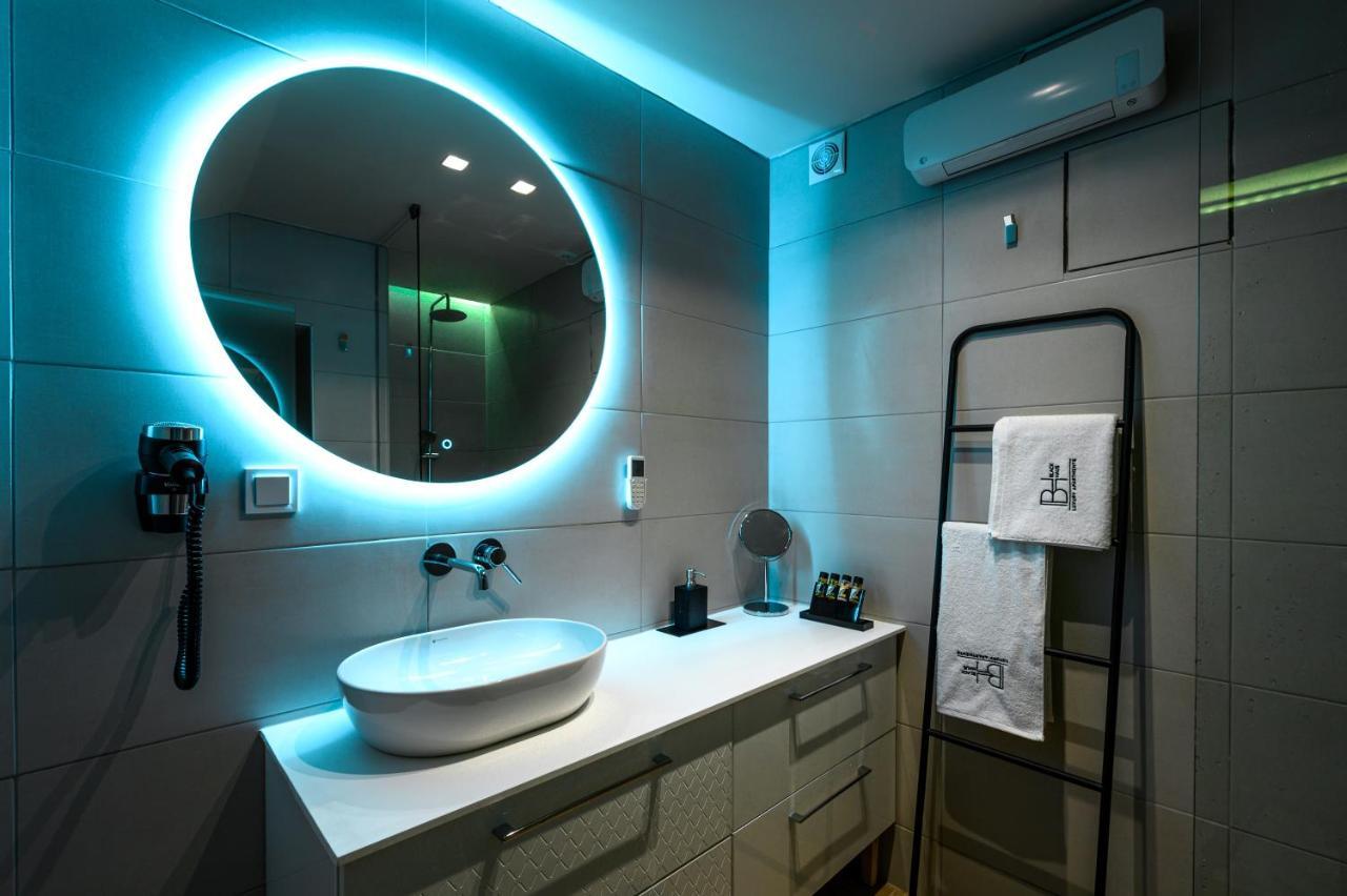 Blackhaus Apartments テッサロニキ エクステリア 写真