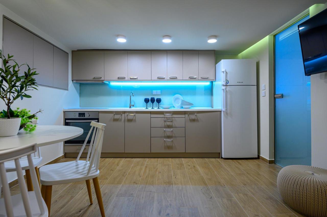 Blackhaus Apartments テッサロニキ エクステリア 写真