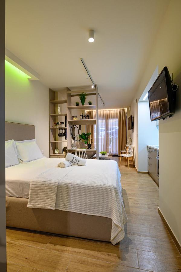 Blackhaus Apartments テッサロニキ エクステリア 写真